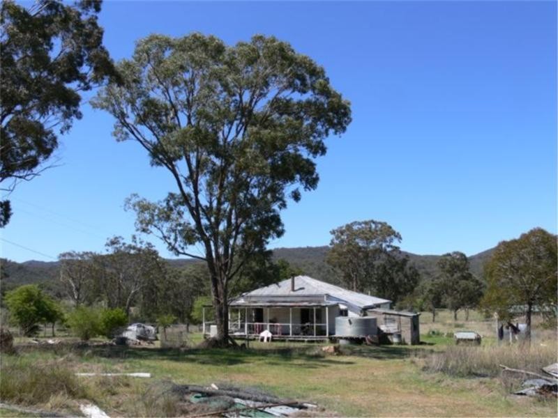 2501 Pyramids Road, Wyberba QLD 4382
