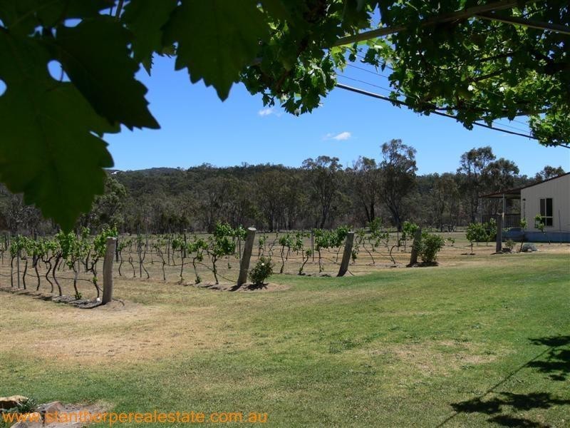 27144 New England Highway, Severnlea, Stanthorpe QLD 4380
