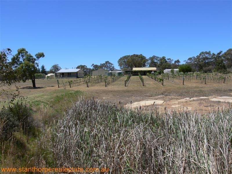 27144 New England Highway, Severnlea, Stanthorpe QLD 4380