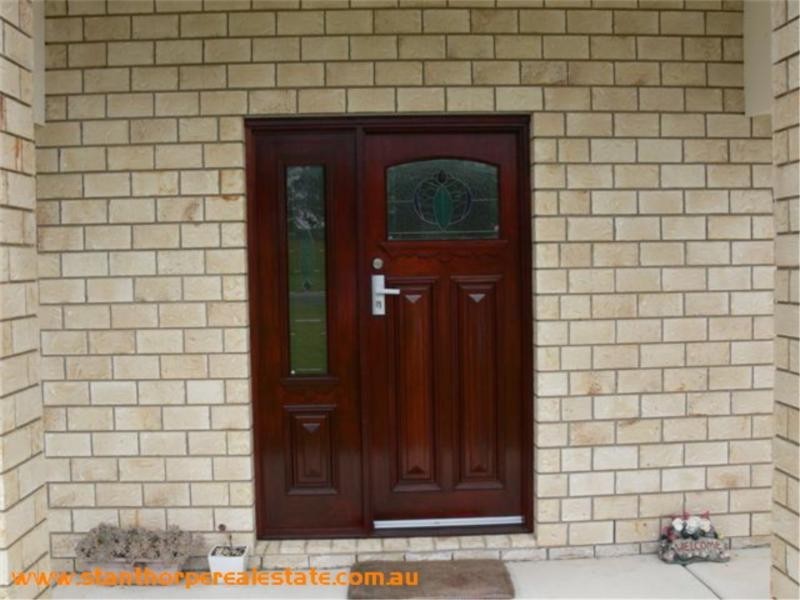 24 Barton Street, Stanthorpe QLD 4380