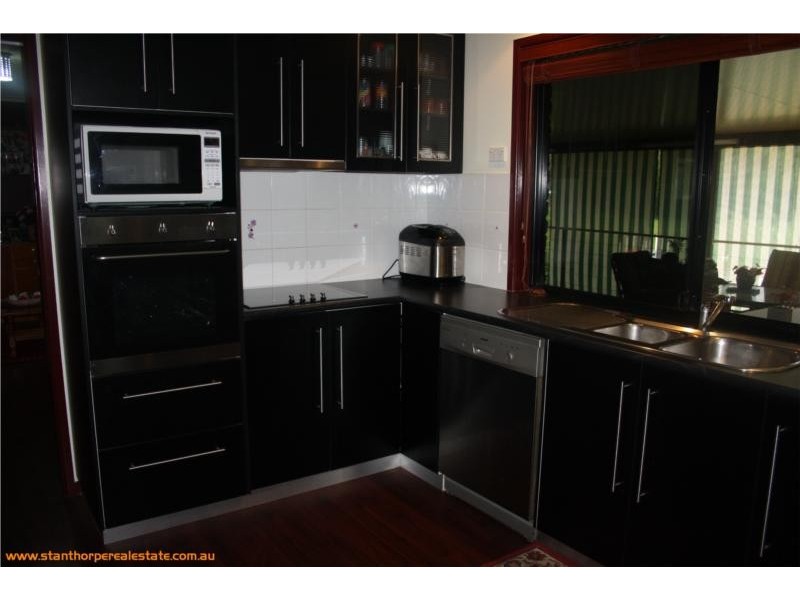 83 Mills Road, Stanthorpe QLD 4380