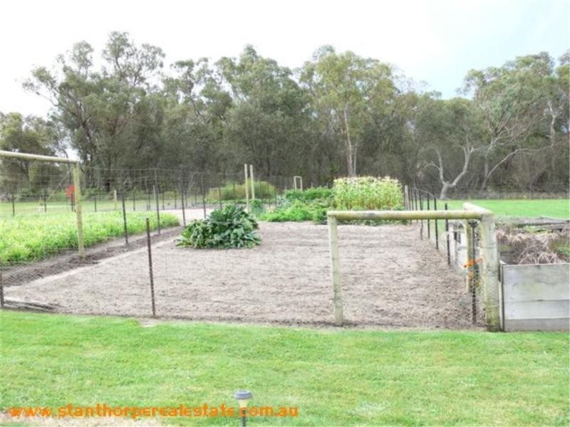 83 Mills Road, Stanthorpe QLD 4380