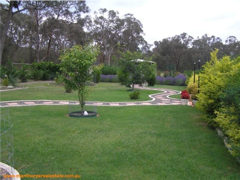 83 Mills Road, Stanthorpe QLD 4380