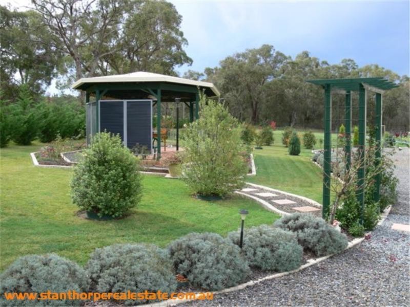 83 Mills Road, Stanthorpe QLD 4380