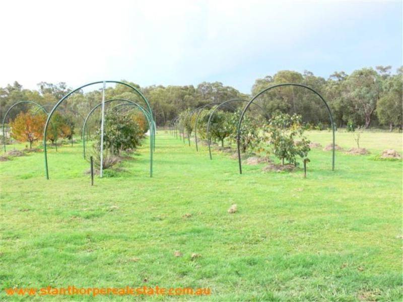 83 Mills Road, Stanthorpe QLD 4380