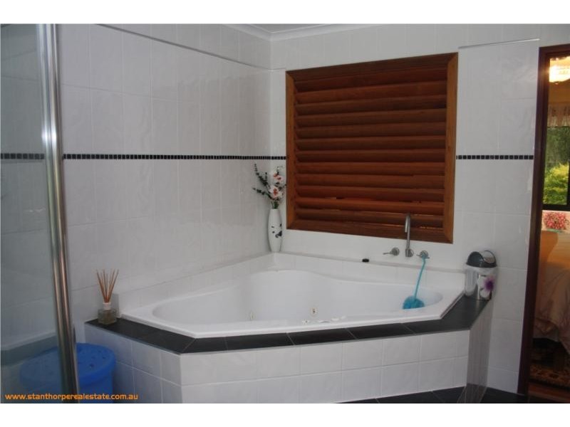 83 Mills Road, Stanthorpe QLD 4380