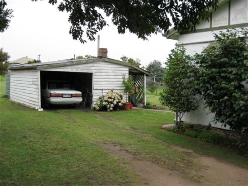 38 Hillcrest Street, Stanthorpe QLD 4380