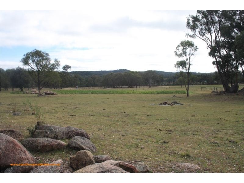 815 Amiens Road, Stanthorpe QLD 4380