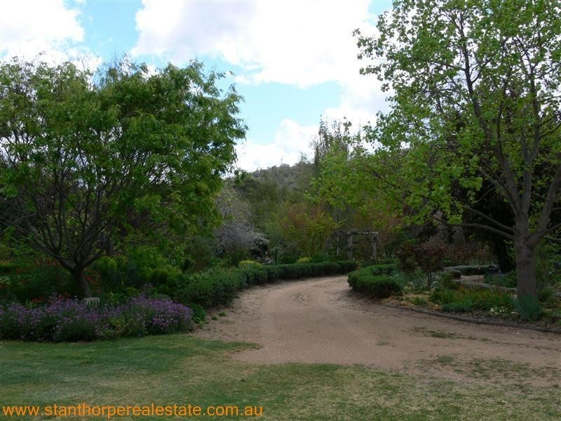 2139 Pyramids Road, Stanthorpe QLD 4380