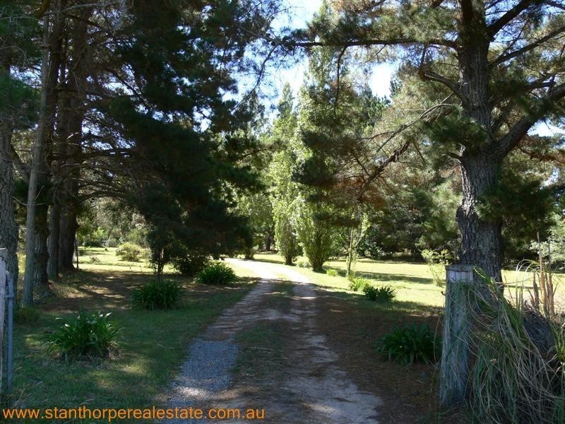 225 Ellwood Road, Applethorpe QLD 4378