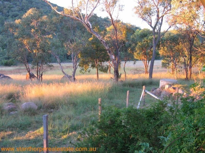 208 Watters Road, Ballandean via, Stanthorpe QLD 4380