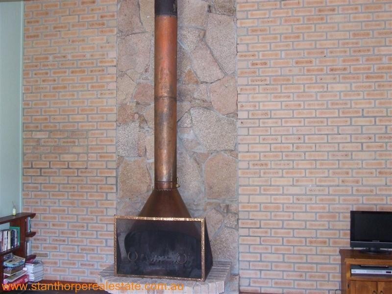 208 Watters Road, Ballandean via, Stanthorpe QLD 4380