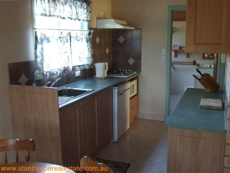 208 Watters Road, Ballandean via, Stanthorpe QLD 4380