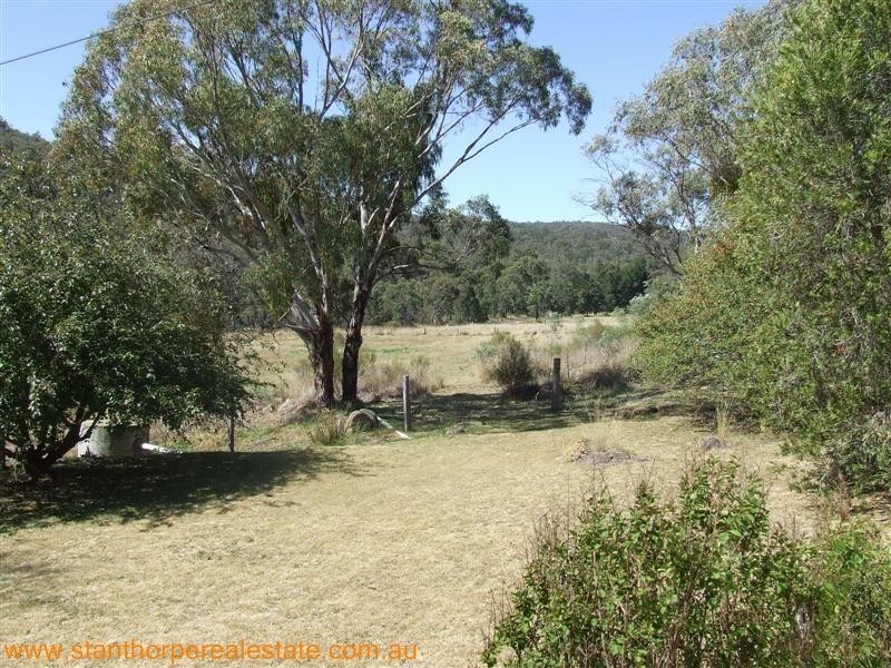 208 Watters Road, Ballandean via, Stanthorpe QLD 4380