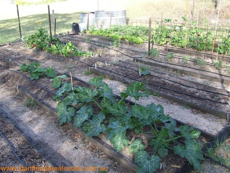 208 Watters Road, Ballandean via, Stanthorpe QLD 4380