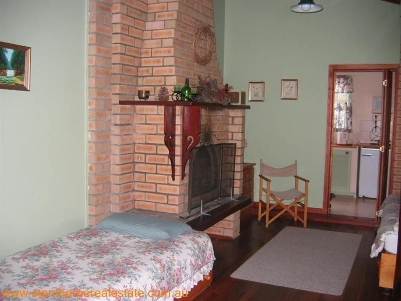 208 Watters Road, Ballandean via, Stanthorpe QLD 4380