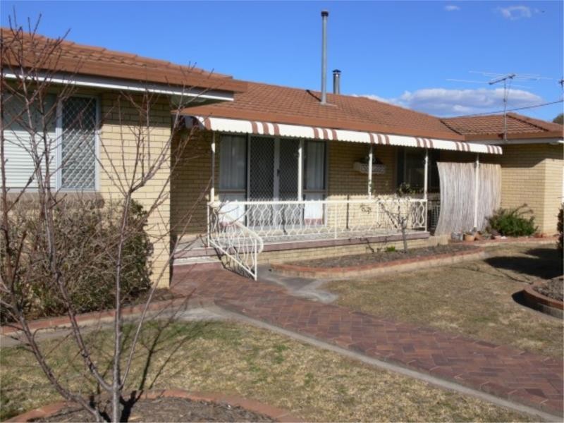 7 Archibald Street, Stanthorpe QLD 4380