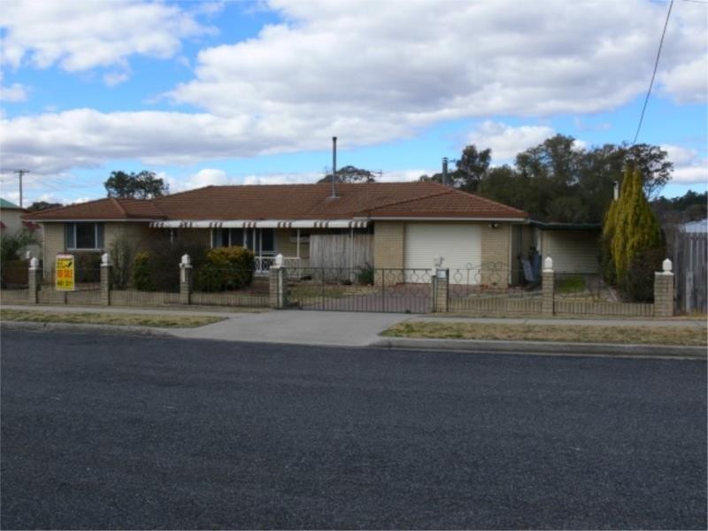 7 Archibald Street, Stanthorpe QLD 4380