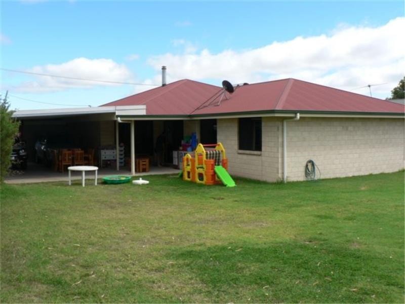 3 Barton Street, Stanthorpe QLD 4380