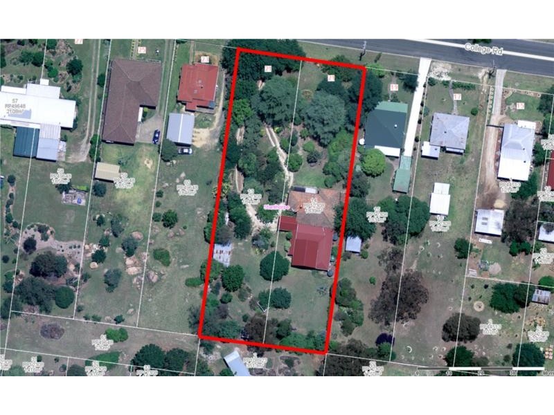 21 College Road, Stanthorpe QLD 4380
