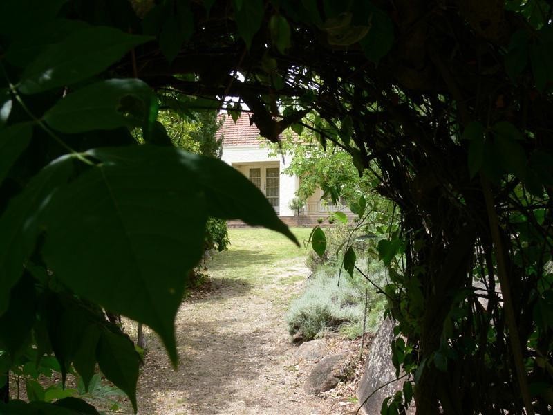 21 College Road, Stanthorpe QLD 4380