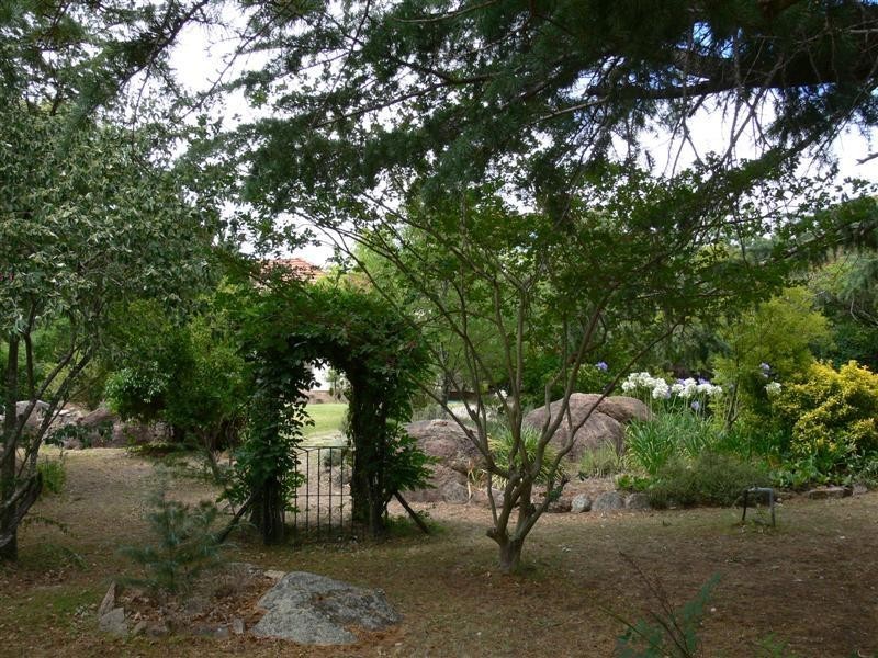 21 College Road, Stanthorpe QLD 4380