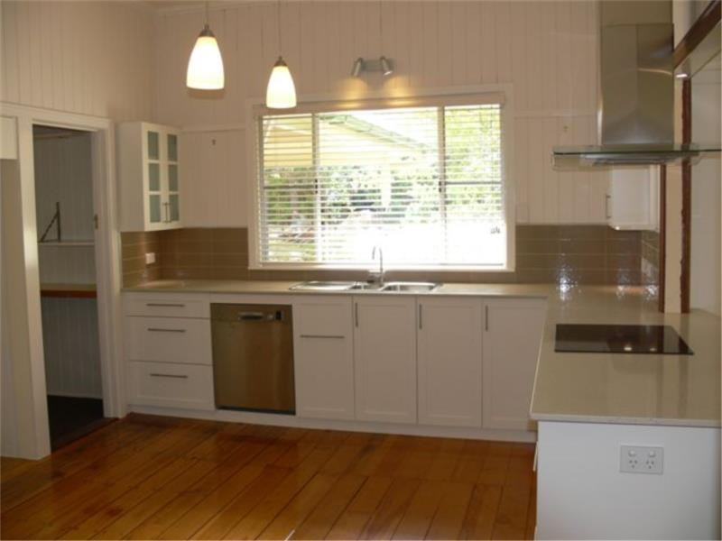 21 College Road, Stanthorpe QLD 4380