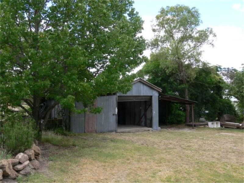 21 College Road, Stanthorpe QLD 4380