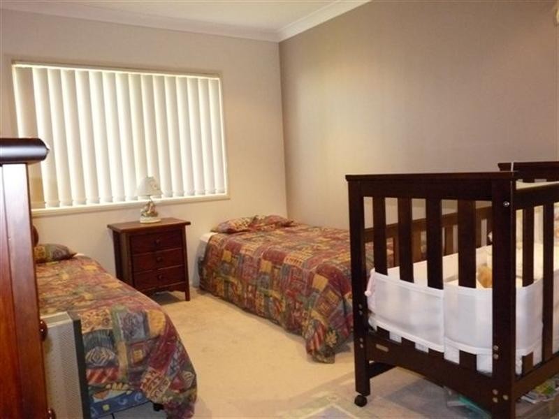 99 College Road, Stanthorpe QLD 4380