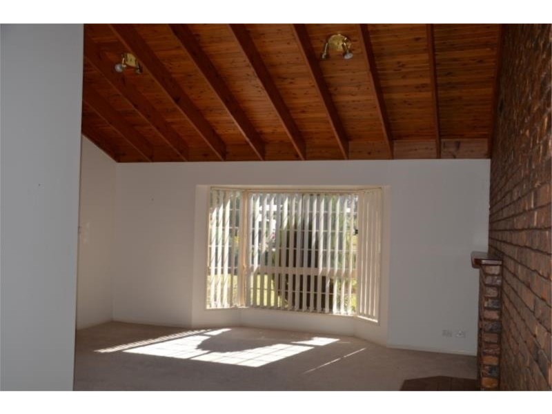 99 College Road, Stanthorpe QLD 4380