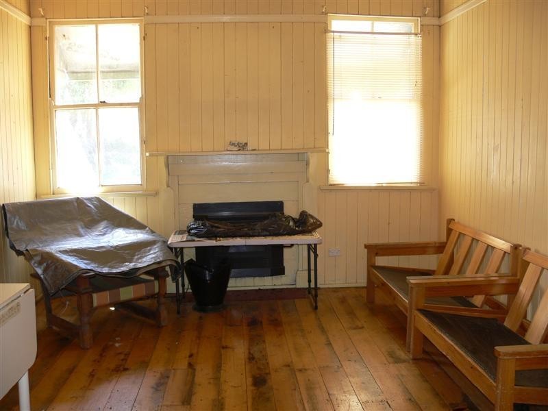 64 Rees Road, Ballandean via, Stanthorpe QLD 4380
