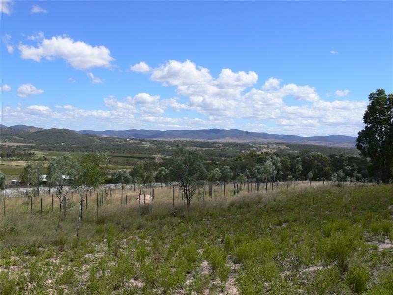 64 Rees Road, Ballandean via, Stanthorpe QLD 4380