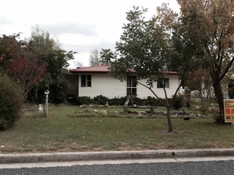 86 Barawell Street, Wallangarra QLD 4383