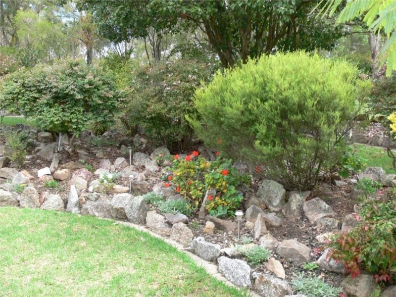 9 Neville Lane, Stanthorpe QLD 4380