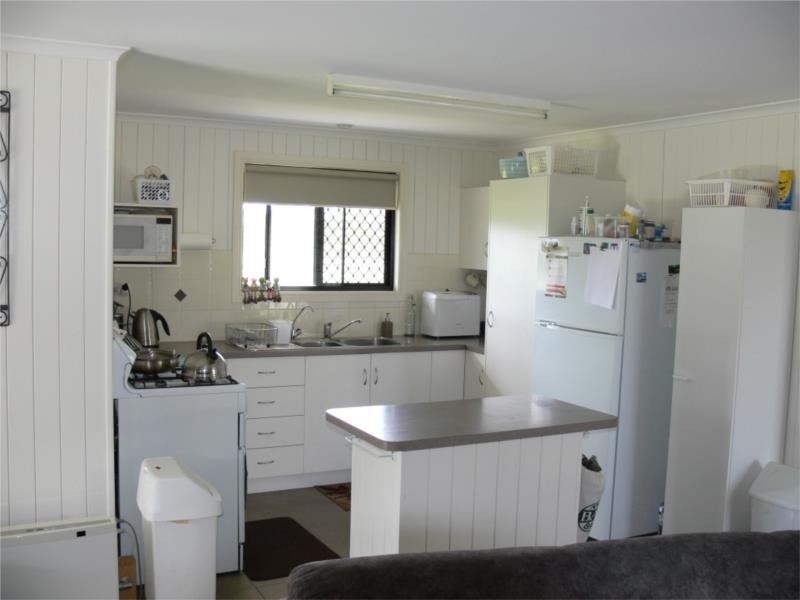 813 Rabbit Fence Road, Pozieres QLD 4352