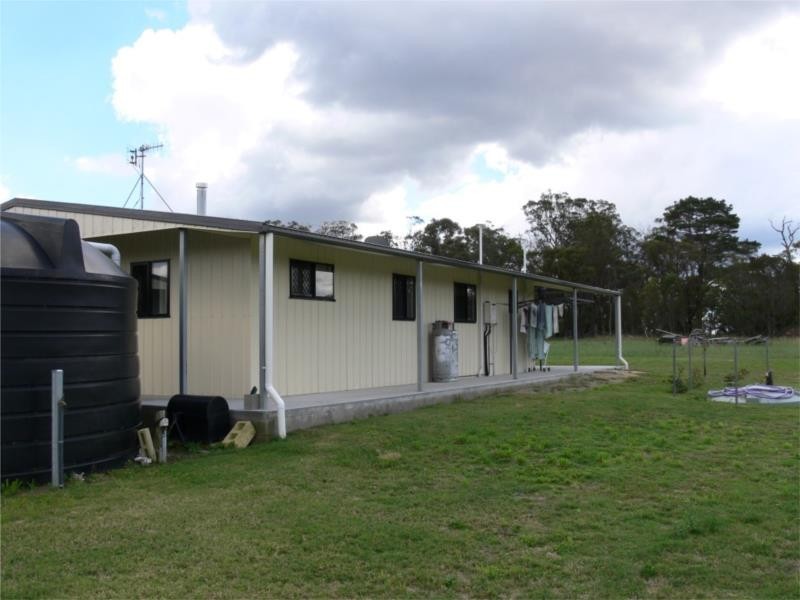 813 Rabbit Fence Road, Pozieres QLD 4352