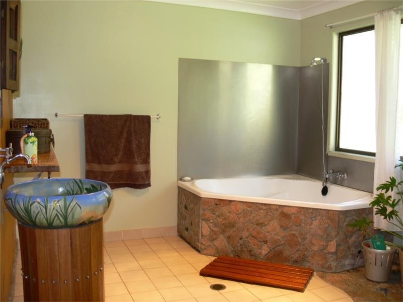 370 Mt Tully Road, Stanthorpe QLD 4380