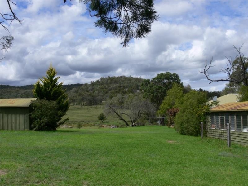 2399 Pyramids Road, Wyberba QLD 4382