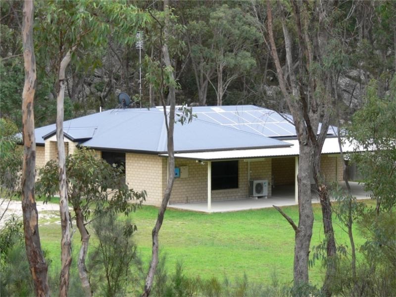 429 Amosfield Road, Stanthorpe QLD 4380
