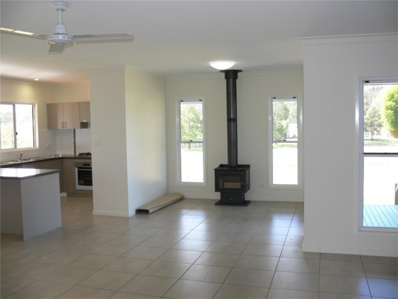 26 Callandoon Street, Wallangarra QLD 4383