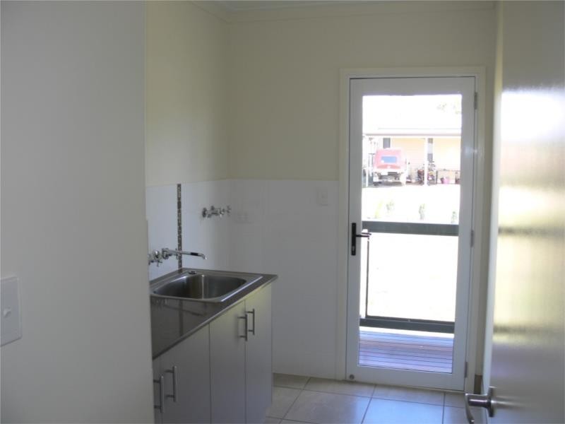 26 Callandoon Street, Wallangarra QLD 4383
