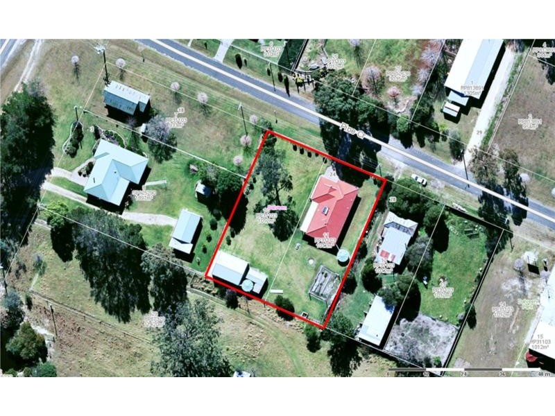 24 Pine Crescent, Stanthorpe QLD 4380