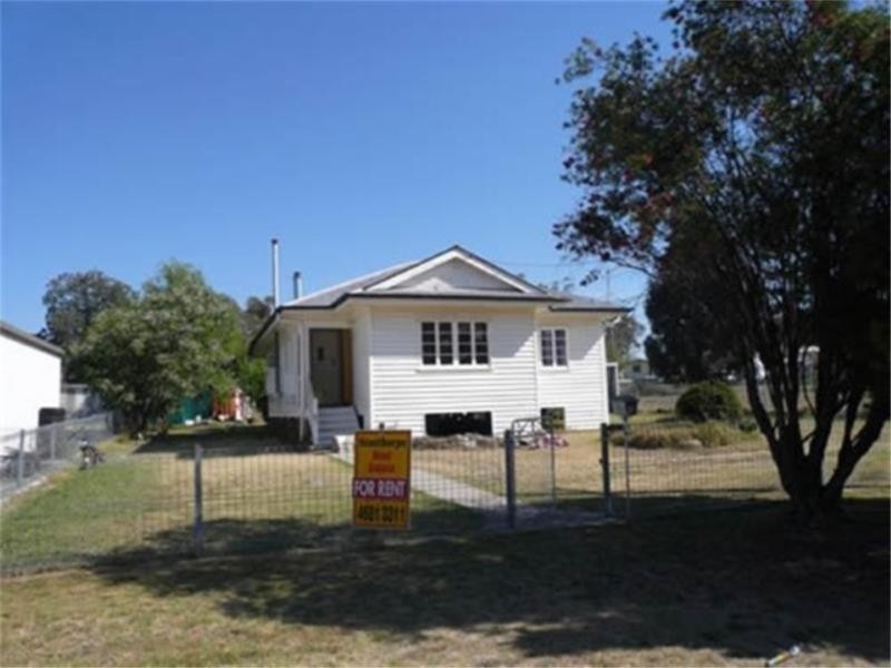 87 Margetts Street, Wallangarra QLD 4383