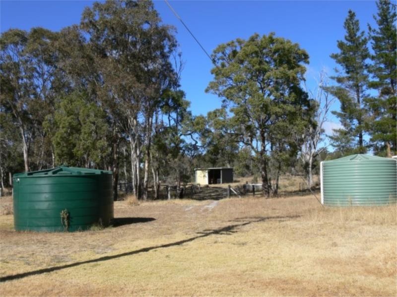 25 Mt Hutton Road, Stanthorpe QLD 4380