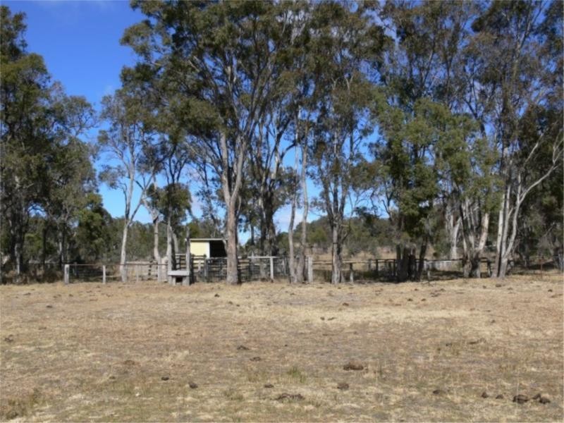 25 Mt Hutton Road, Stanthorpe QLD 4380