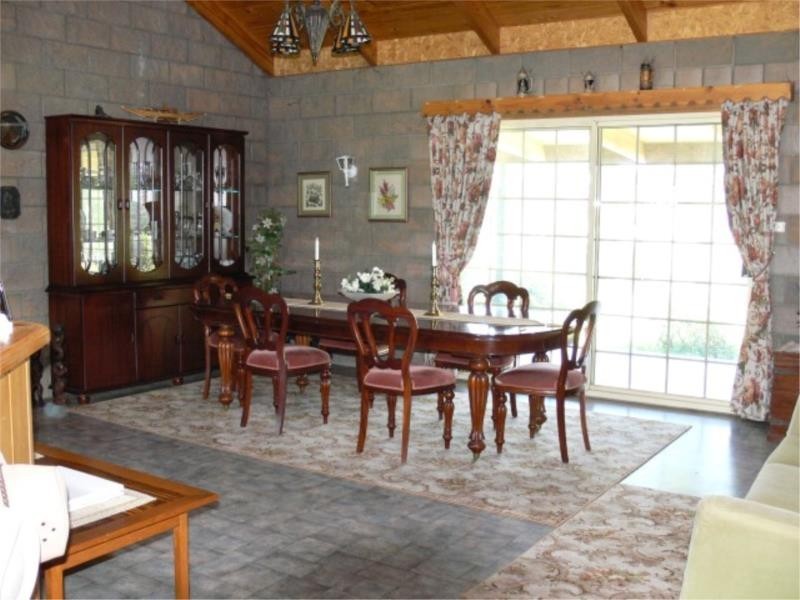 25555 New England Highway, Stanthorpe QLD 4380