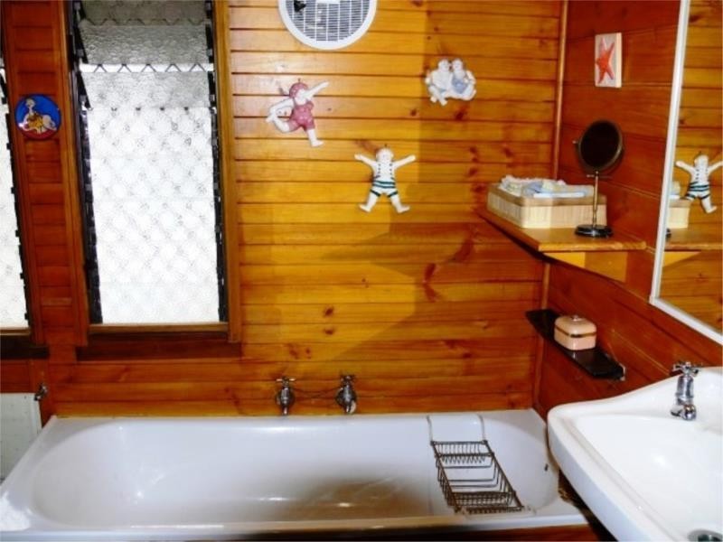 8 Johnson Lane, Stanthorpe QLD 4380