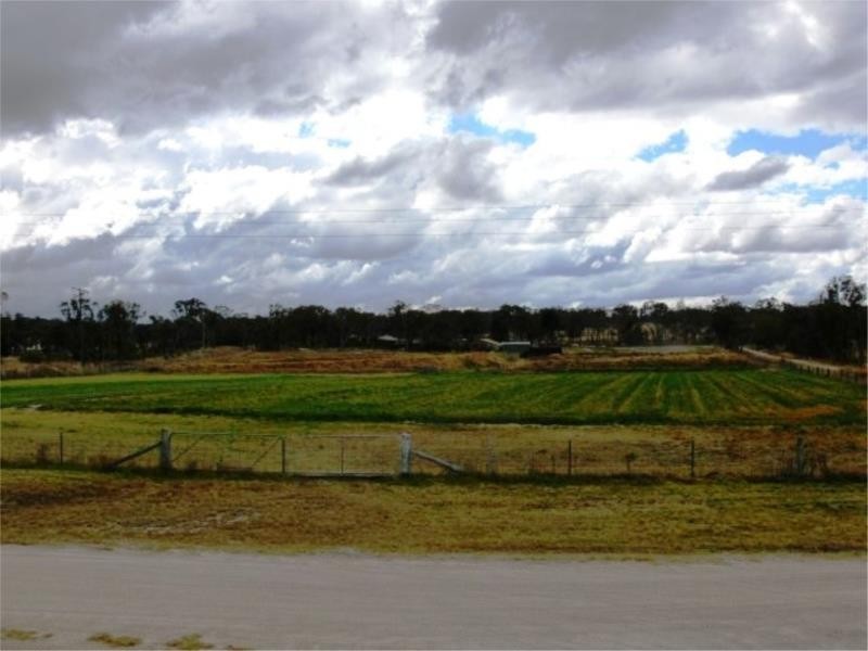 8 Johnson Lane, Stanthorpe QLD 4380