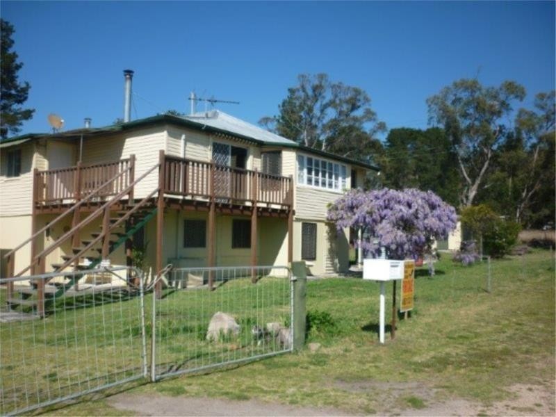 8 Johnson Lane, Stanthorpe QLD 4380