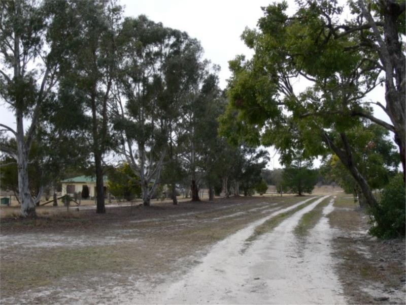 134 Barnes Road, Stanthorpe QLD 4380